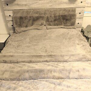 UGG Mammoth comforter set, queen size